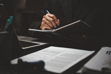 ibm  R50e笔记本电脑2005年的价格是多少？